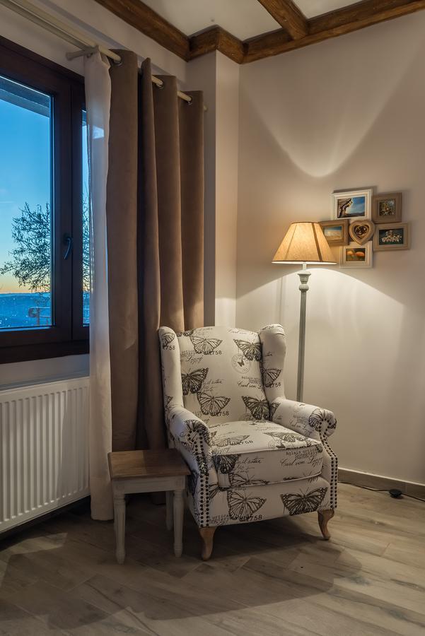 Almondhouse Suites With Fireplace - Adults Only Arachova Exterior foto